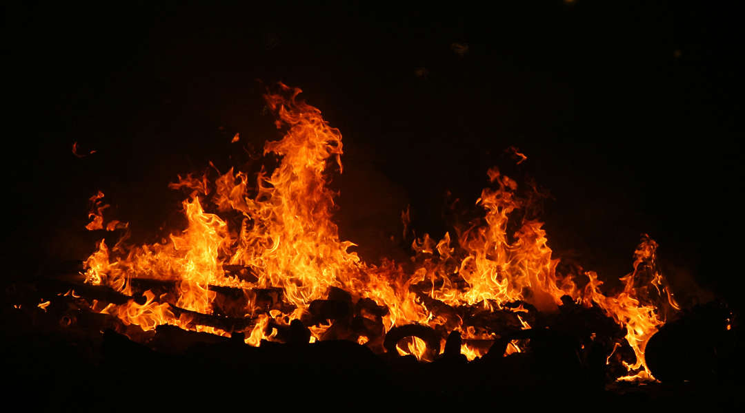 Flames0005 - Free Background Texture - fire campfire flames flame red