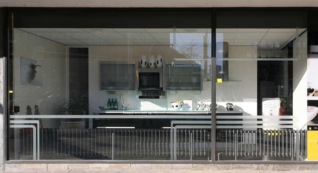 Shops0164 - Free Background Texture - building facade store shop pane window storefront shopping