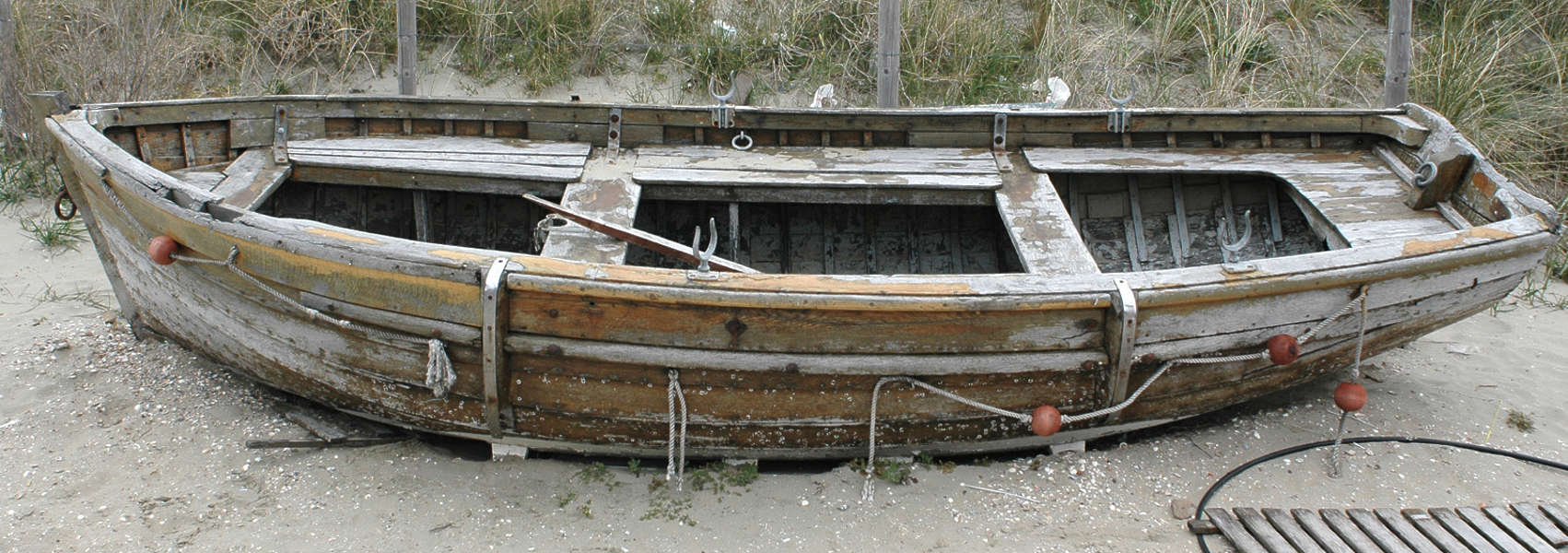 Ships0005 - Free Background Texture - boat rowboat small wood old brown